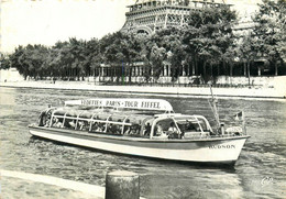 Paris * Vedette Paris Tour Effeil Sur La Seine * Bateau Vapeur - El Sena Y Sus Bordes