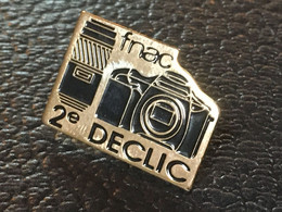 FNAC 2e Déclic -  - Pin, Pins, Pin's - Neuf ! - Fotografie