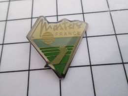 712f Pin's Pins / Beau Et Rare / THEME : SPORTS MASTERS FRANCE GOLF SPORT DE DENTISTES ! - Golf