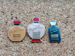 LOT DE 3 PINS PARFUM JOHNNY HALLYDAY QUE JE T'AIME RETIENS LA NUIT TOUS DIFFERENTS - Parfums