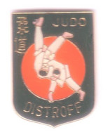 C11 Pin's Judo Club De Distroff Moselle Achat Immédiat - Judo