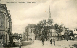 Châteaubriant * L'abside De L'église Et Sa Place * Café - Châteaubriant