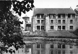 RUNGIS - Prieuré Saint-Grégoire-le-Grand - Clocher Et édifices Claustraux Vus Du Jardin - Rungis