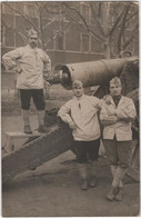 Carte Photo Militaria Groupe De Soldats Du 86 ème Artillerie Canon Caserne à Identifier - Régiments