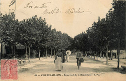 Châtelaillon * Boulevard De La République * Le Bazar Parisien - Châtelaillon-Plage