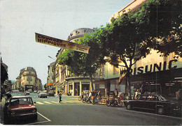 73 - AIX Les BAINS Rue De Genève ( Commerces Prisunic Banderolles Courses Hippiques MARLIOZ ) CPSM GF 1982 - CPA Savoie - Aix Les Bains