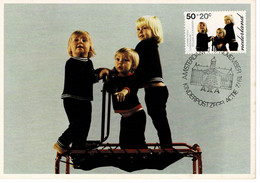 CARTE MAXIMUM PAYS BAS 1972 AIDE A L'ENFANCE  CHILD CARE - Maximumkaarten