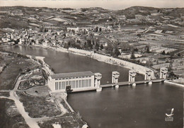 CASTELMORON - Barrage Sur Le Lot Et Usine Electrique      CPM  DENTELEE. - Castelmoron