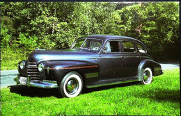 ► OLDSMOBILE Dynamic Cruiser 1941 -    (Litho. U.S.A.) Roadside - American Roadside