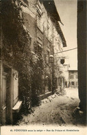 Pérouges * Rue Du Prince Et Hostellerie Sous La Neige - Pérouges