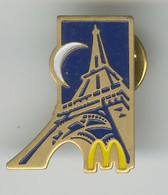 {49246} Pin's " McDonald's , Paris " ; Tour Eiffel - McDonald's