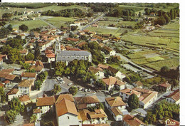 - LEON C/ Castets -- Vue Générale Aérienne Et Place De L'Eglise - Castets