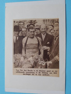 Aankomst Van Overwinnaar FONS VAN  DEN BRANDE Te LIER / 1953 ( Zie Foto Voor Detail ) KRANTENARTIKEL ! - Cyclisme