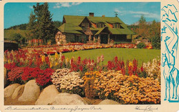 826 - Kanada - Canada , Alberta , Jasper National Park , Administration Building , Blumen - Gelaufen 1963 - Jasper