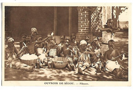 MALI - OUVROIR DE SEGOU - Fileuses - Mali