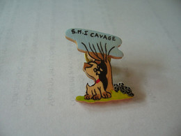 PIN'S PINS PIN PIN’s ピンバッジ   S.M.I CAVAGE PIN'S EN BOIS - Animaux