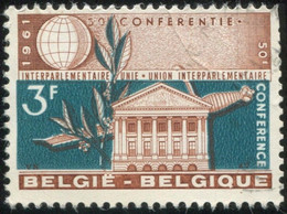 COB 1191-V  4 (o) Point De Couleur Brune Sous Le U De Belgique - 1961-1990