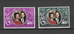 Fidji N° 308-309** Noces D'argent De Ka Reine Elizabeth - Fidji (1970-...)