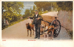 PIE-DR-20-1571 : MILCHKARREN. TRANSPORT DU LAIT AVEC VOITURE ET CHIENS. VOITURE A CHIEN. - Port