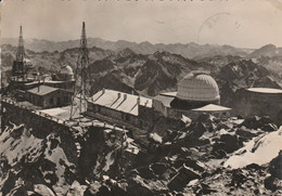 Pic Du Midi De Bigorre - Au Fond Le Panorama De La Chaîne Des Pyrénées - Astronomie