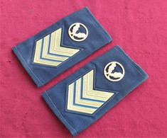Coppia Di Tubolari A.M. Per Camicia Ed Impermeabile Sergente Maggiore VAM - Luftwaffe