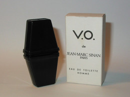 JEAN MARC SINAN :  V O Eau De Toilette 5 Ml. Parfait état - Miniatures Hommes (avec Boite)