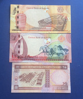 Bahrain Lot 3 Banknotes 1,1/2,1/2 P-25,P-26,P-17 2008, 1996 UNC Mint Condition - Bahrein