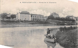 Port-d'Envaux    17       Rives De La Charente         (voir Scan) - Autres & Non Classés