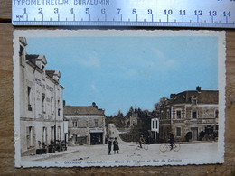 CPA (44) Loire Atlantique - ORVAULT - Place De L'Eglise Et Rue Du Calvaire - Orvault