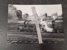 SNCF : Photo Originale M DAHLSTROM : Locomotive à Vapeur 141 R 421 De Creil à TRAPPES (78) En Mars 1965 - Treni