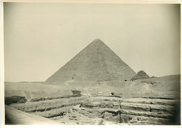 241120 - PHOTO Années 1920 - EGYPTE PLATEAU DE GIZEH La Pyramide - Guiza