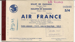 BILLET AIR FRANCE POUR CONAKRY . 1952 - Tickets