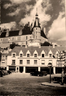 Gien * Carte Photo * Commerce Magasin Faïence * Automobiles Anciennes * Place Et Château - Gien