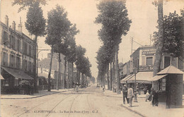 94-ALFORTVILLE- LA RUE DU PONT D'IVRY - Alfortville