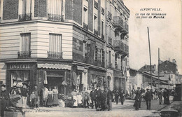 94-ALFORTVILLE- LA RUE DE VILLENEUVE UN JOUR DE MARCHE - Alfortville