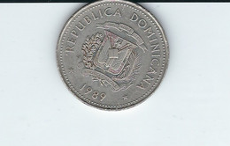 REPUBLIQUE DOMINICAINE    MEDIO  PESO    1989 - Dominicaanse Republiek