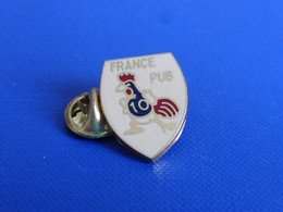 Pin's Rugby - France Pub 10 - Coq Tricolore Sportif (PK63) - Rugby