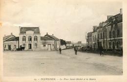 Pluvigner * La Place St Michel Et La Mairie - Pluvigner