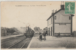 Villemeux  28   La Gare_Train Entrant En Gare Et Quai Bien Animé - Villemeux-sur-Eure