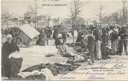 D 29. BREST.  LA FOIRE AUX PUCES PLACE DE LA LIBERTE  AN 1904. - Brest