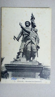 CPA. TOULON - MONUMENT DES COMBATTANTS - GUERRE 1870 - Monuments Aux Morts
