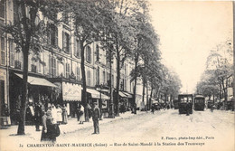 94-CHARENTON- RUE DE SAINT-MANDE A LA STATION DES TRAMWYAS - Charenton Le Pont