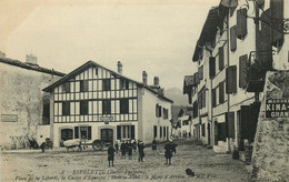 PYRENEES ATLANTIQUES   ESPELETTE   Place De La Liberté - Espelette