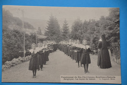 Bouillon 1909: Pensionnat De Ste-Chrétienne: La Leçon De Tenue, Superbe - Bouillon