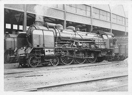 Cliché D'une Locomotive à Vapeur Du P.L.M. En Gare  -  Train , Chemin De Fer -  Voir Description - Equipo