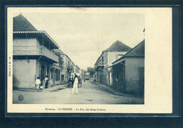 REUNION :  Réunion. - St-PIERRE. - La Rue Des Bons-Enfants (CPA134) - Saint Pierre