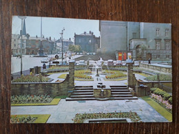 L27/2044 Sheffield - Barker's Pool Garden - Sheffield