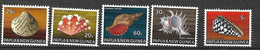 Papouasie   N°  141; 146 à 148 ;et 150  Neufs*  *  B/  TB Coquillages  - Papouasie-Nouvelle-Guinée