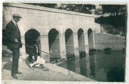 08 - Le Chesne  : Photo - Pêcheur à L' Etang De Bairon - Le Chesne