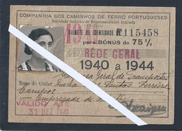 Portuguese Railways Card With A 75% Discount For Employees. Portugiesische Eisenbahnkarte Mit 75% Rabatt Für Mitarbeiter - Europe